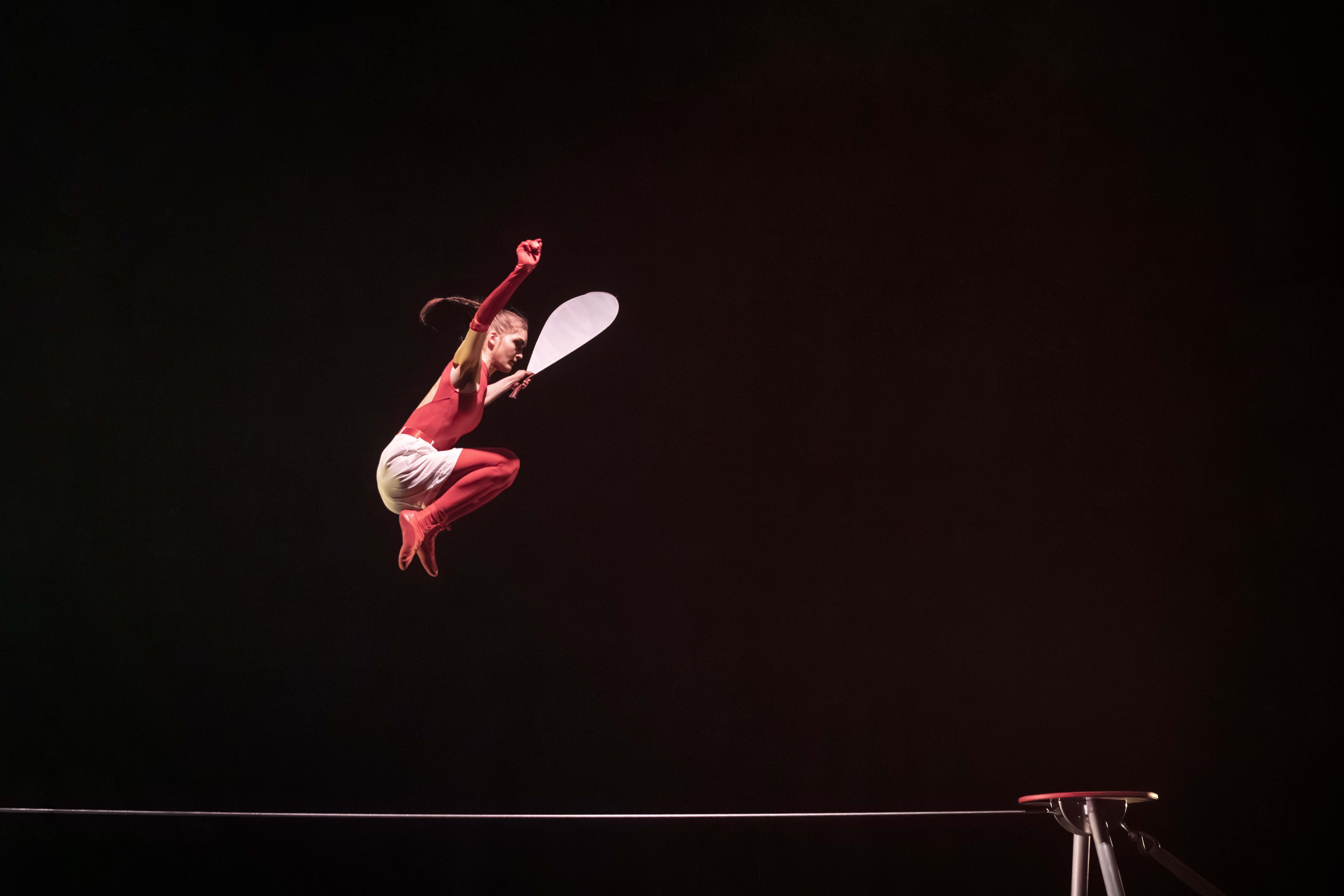 Laura Savolainen - circus artist - tightwire dancer - graduation act SKH - by Camille La Verde 2024